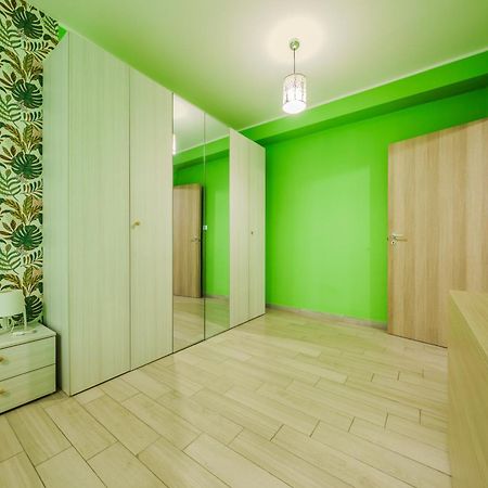 Michele Flat - Parcheggio - 10 Min Da Milano Centro Appartement Buitenkant foto